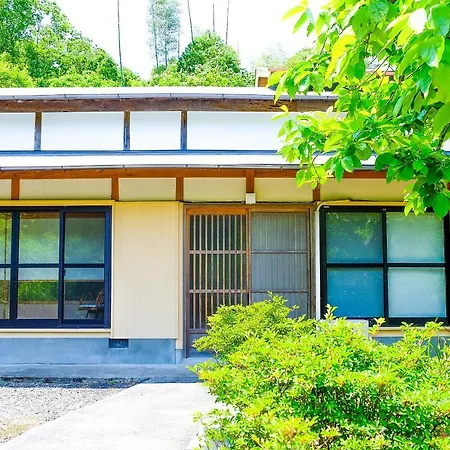 四万十川まで歩いて行ける 一棟まるっと貸し切りの宿 Gu 四万十市 エクステリア 写真