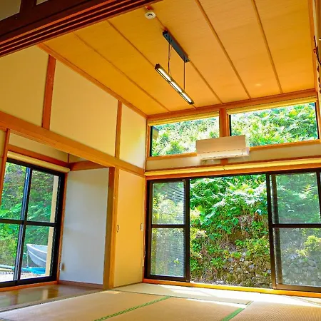 四万十川まで歩いて行ける 一棟まるっと貸し切りの宿 Gu 四万十市 エクステリア 写真